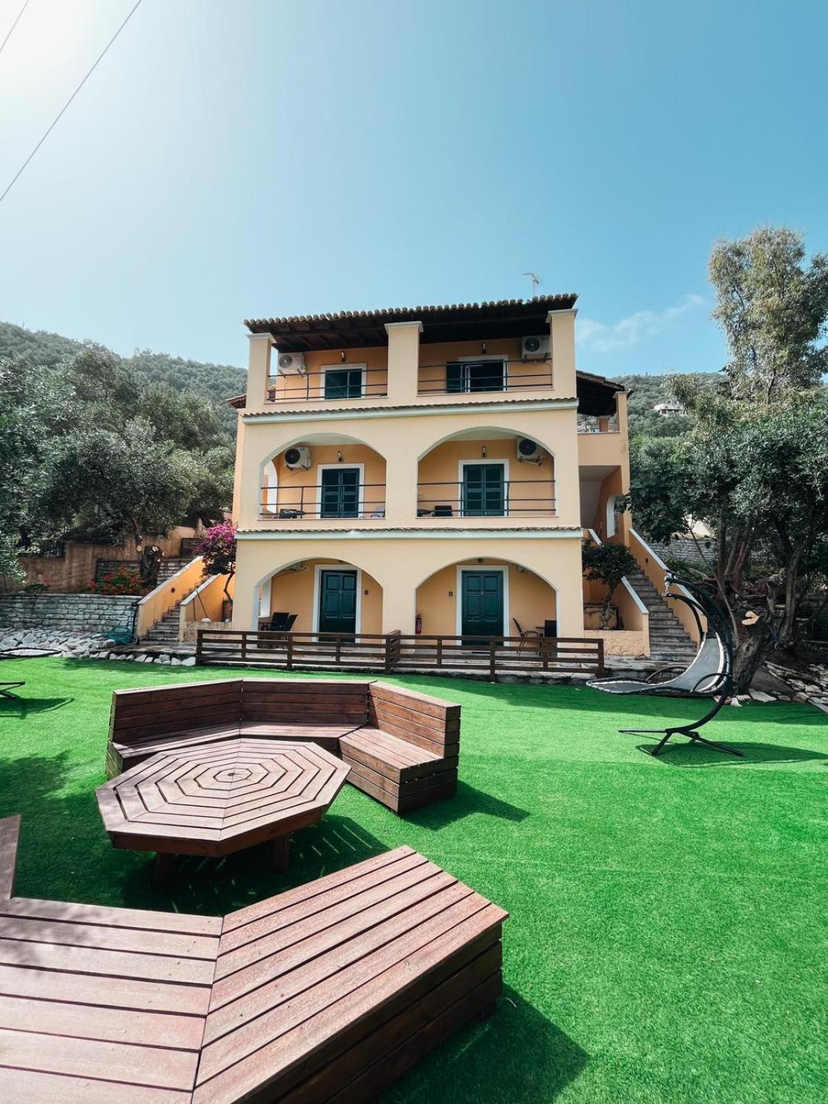 Silent Bay Apartments Katávolos Exterior photo